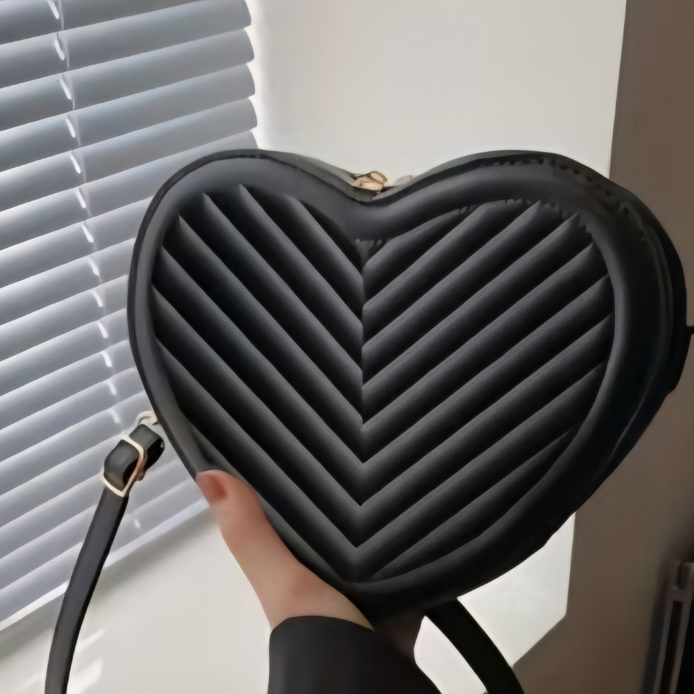 Heart Shaped Black Quilted Women's Bag New